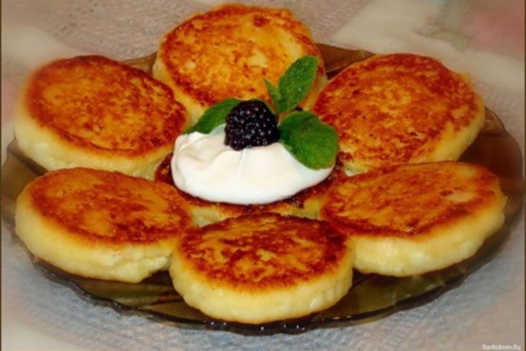 Как приготовить вкусные сырники видео Как приготовить вкусные сырники видео