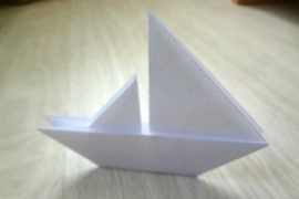 Как сделать кораблик из бумаги?