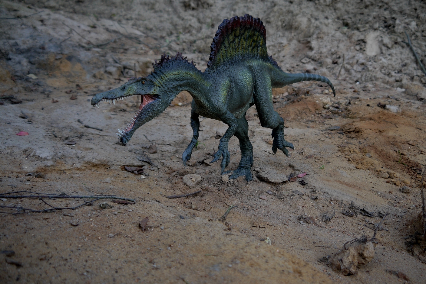 Спинозавр-ящер