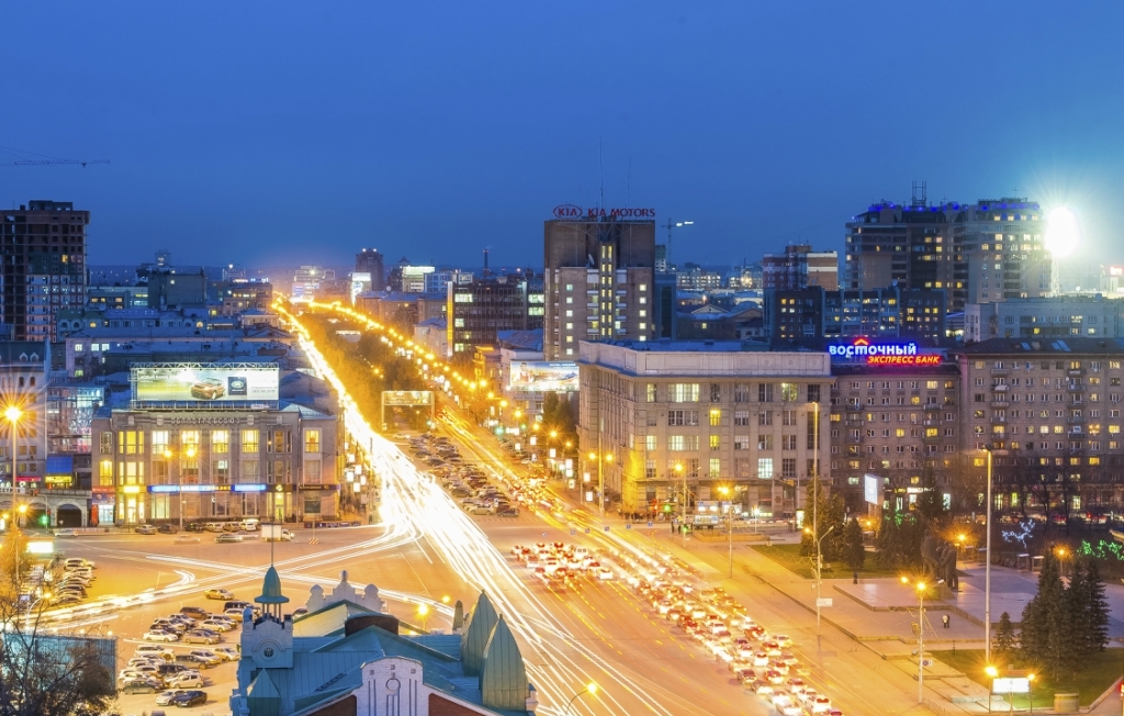 Красный проспект самый. Красный проспект Новосибирск. Новосибирск попсный проспект. Самая длинная улица в Новосибирске красный проспект. Красный проспект Новосибирск 2023.