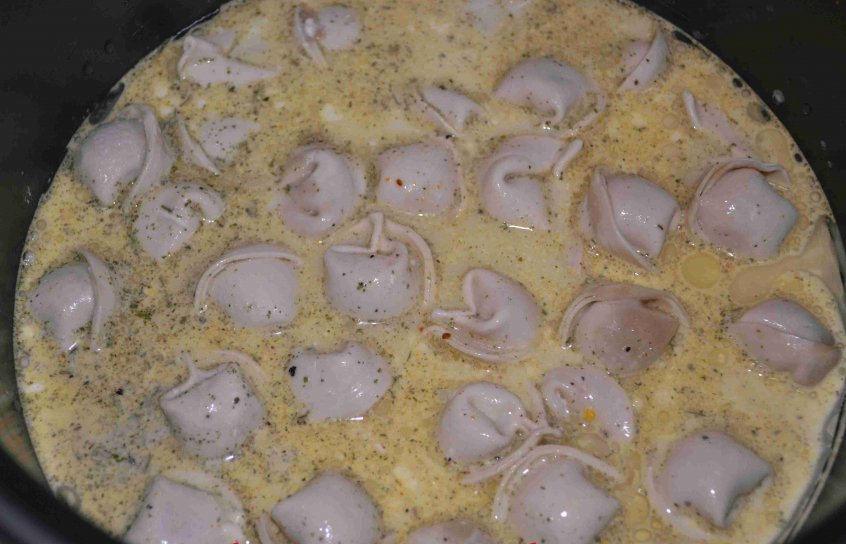 Пельмени в духовке с сыром и сметаной рецепт с фото пошагово