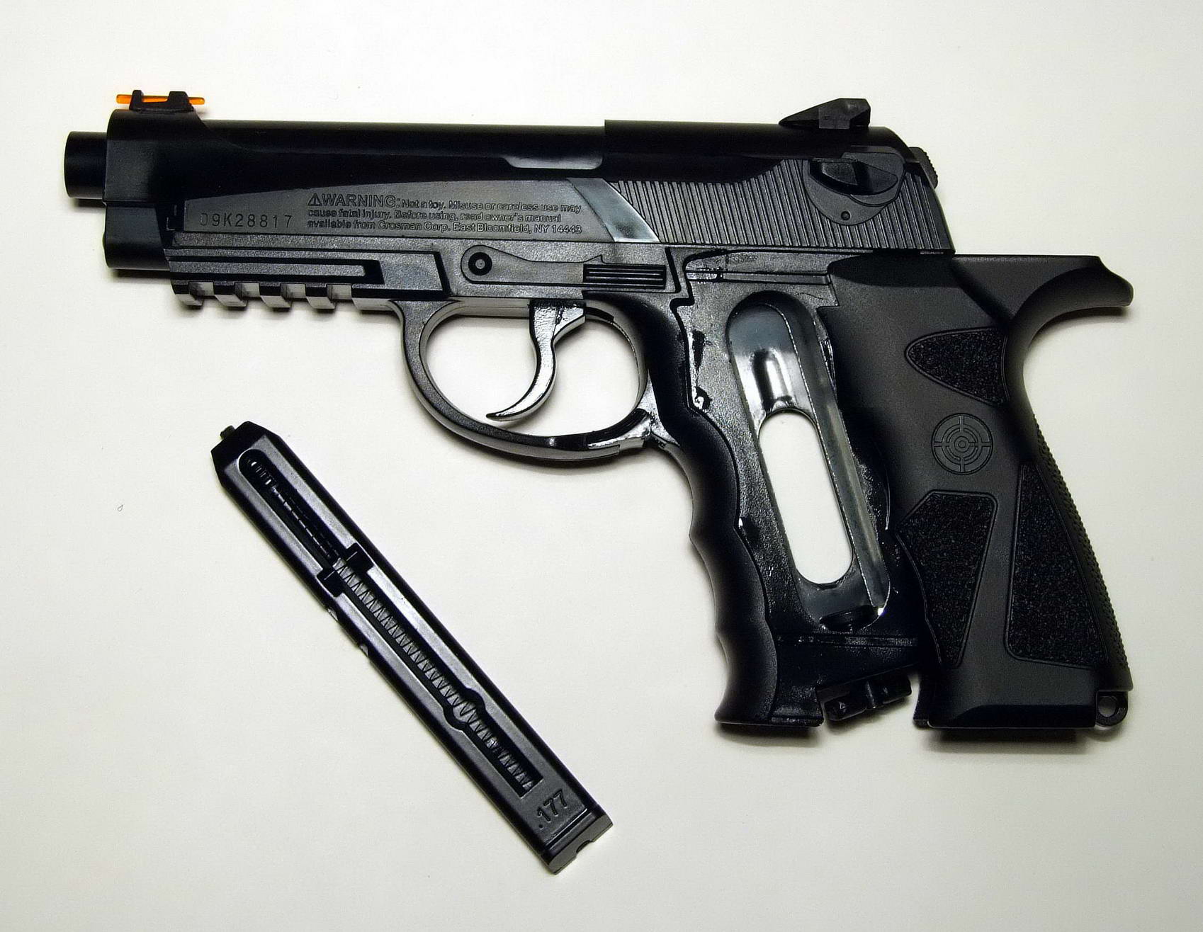 пистолет Crosman C31 
