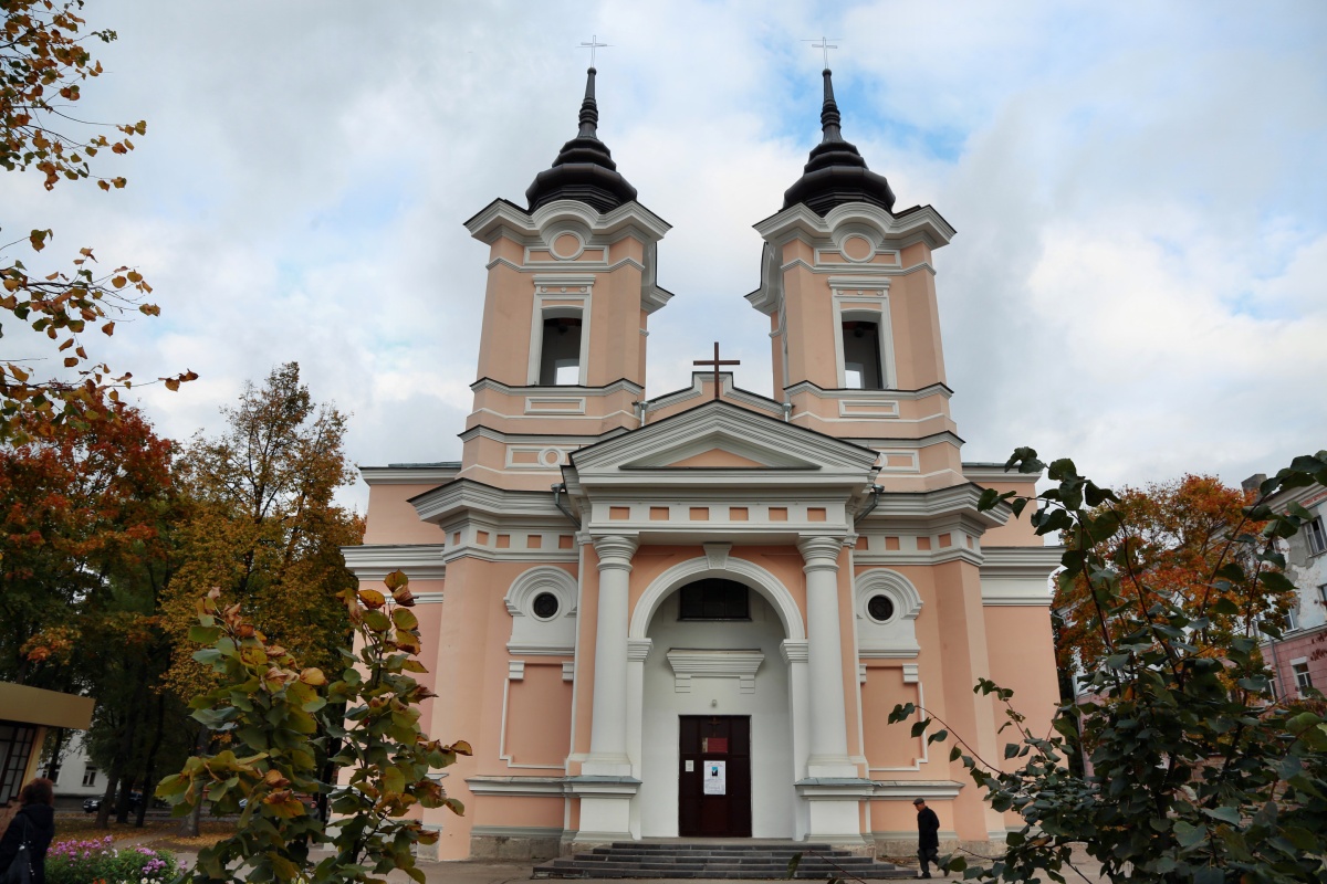 Великий Любень костел