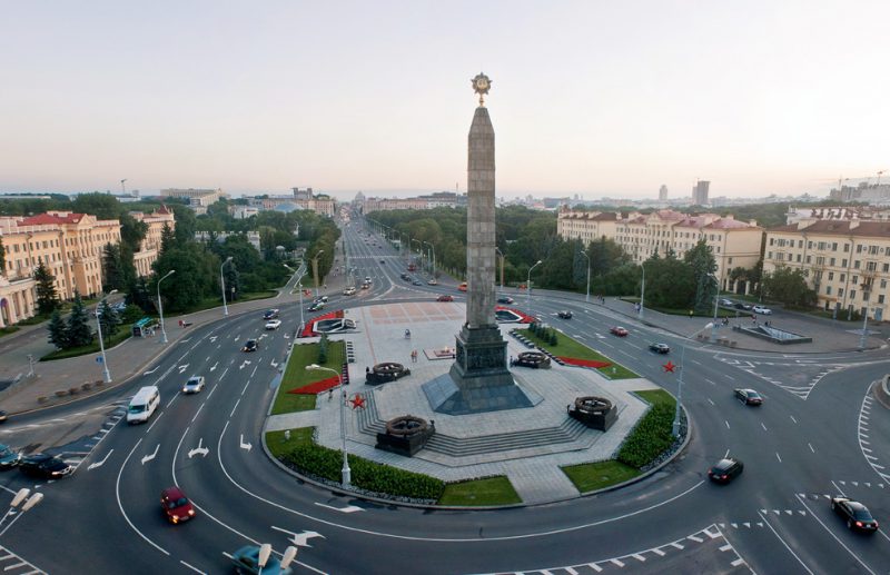 Картинка площадь победы минск