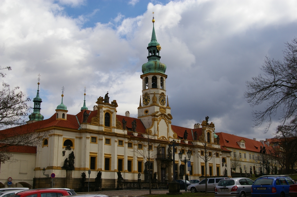 Пражская. Пражская Лорета. Лорету Praha. Старая Praqa. Loreta Chisari.