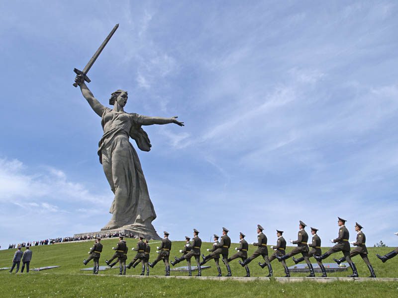 Родина мать зовет памятник презентация