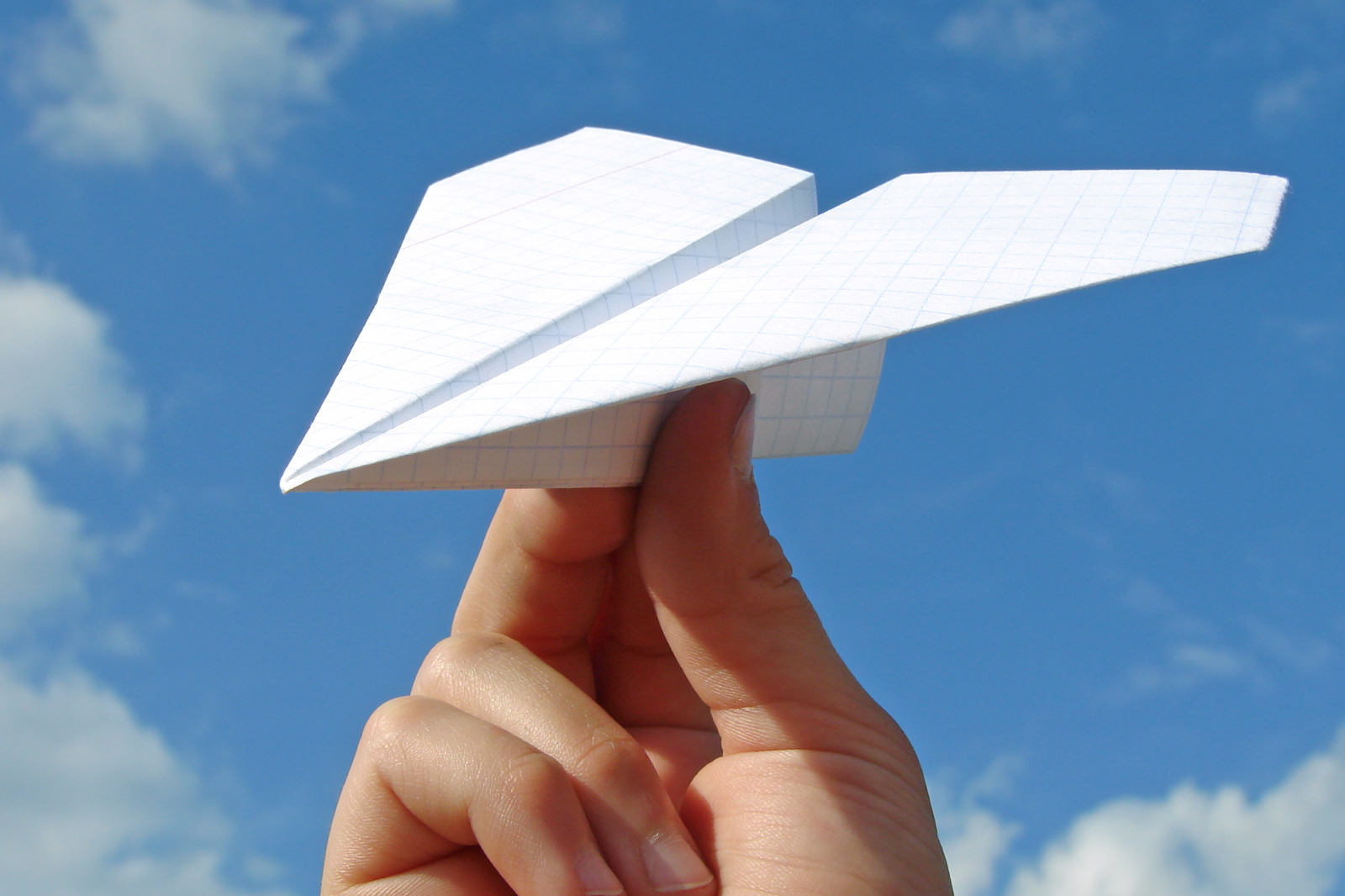 Летающие бумажные самолеты