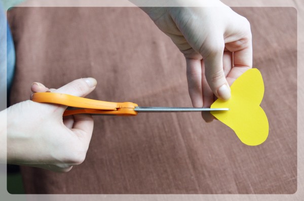 листок бумажной розы