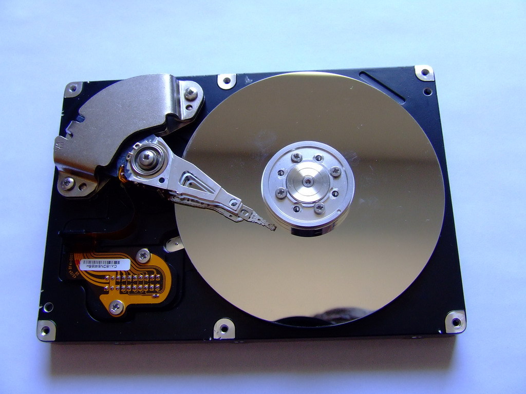 Фото жесткие магнитные диски