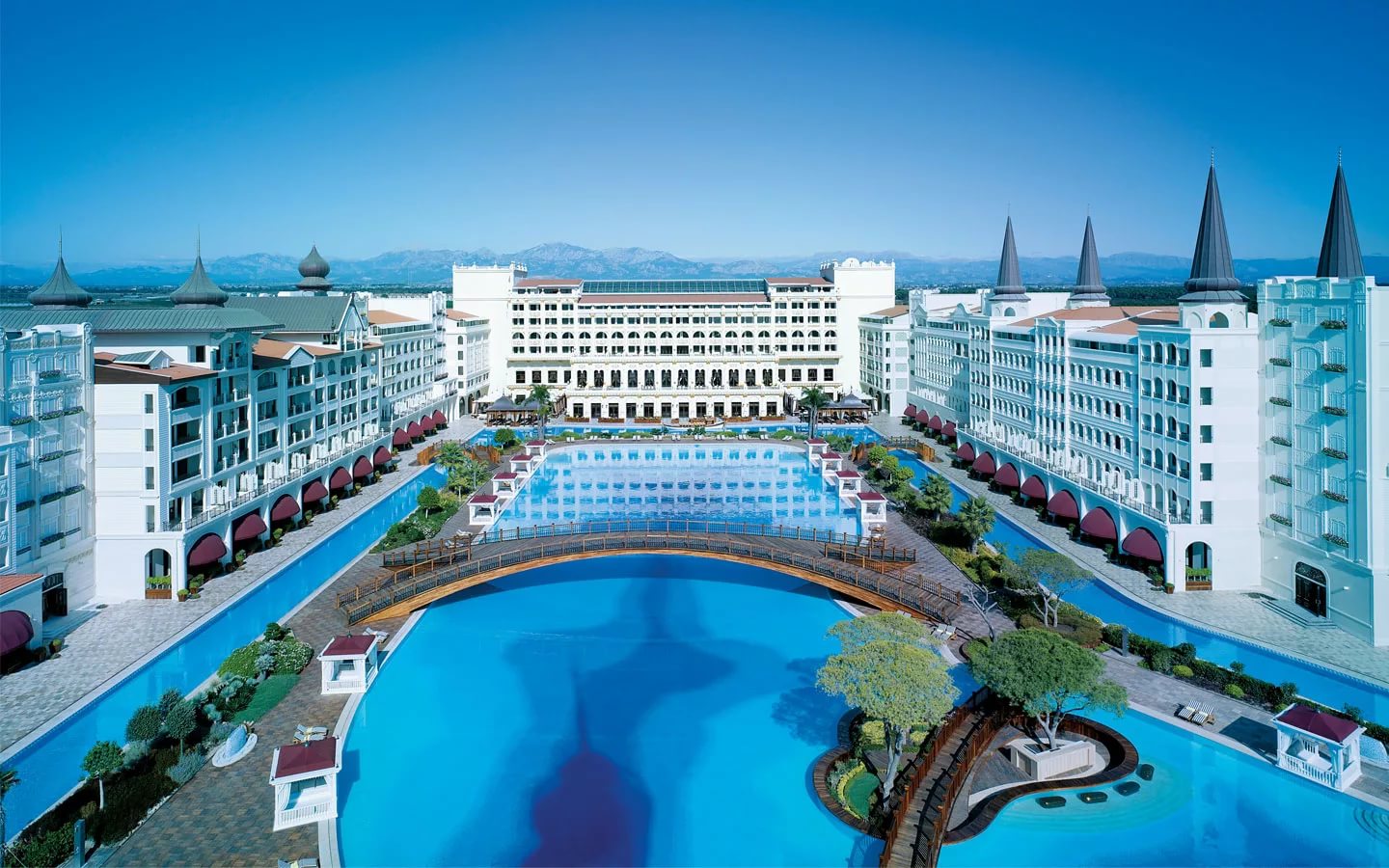 Mardan Palace