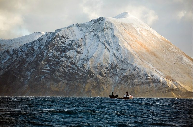 какое самое большое и глубокое море у берегов россии