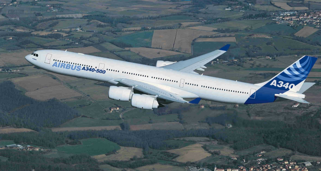 самолет Airbus A340
