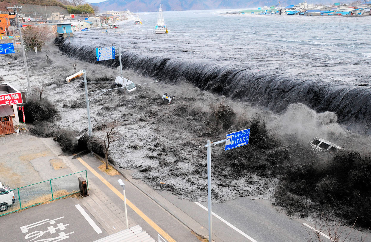цунами Япония, 2011