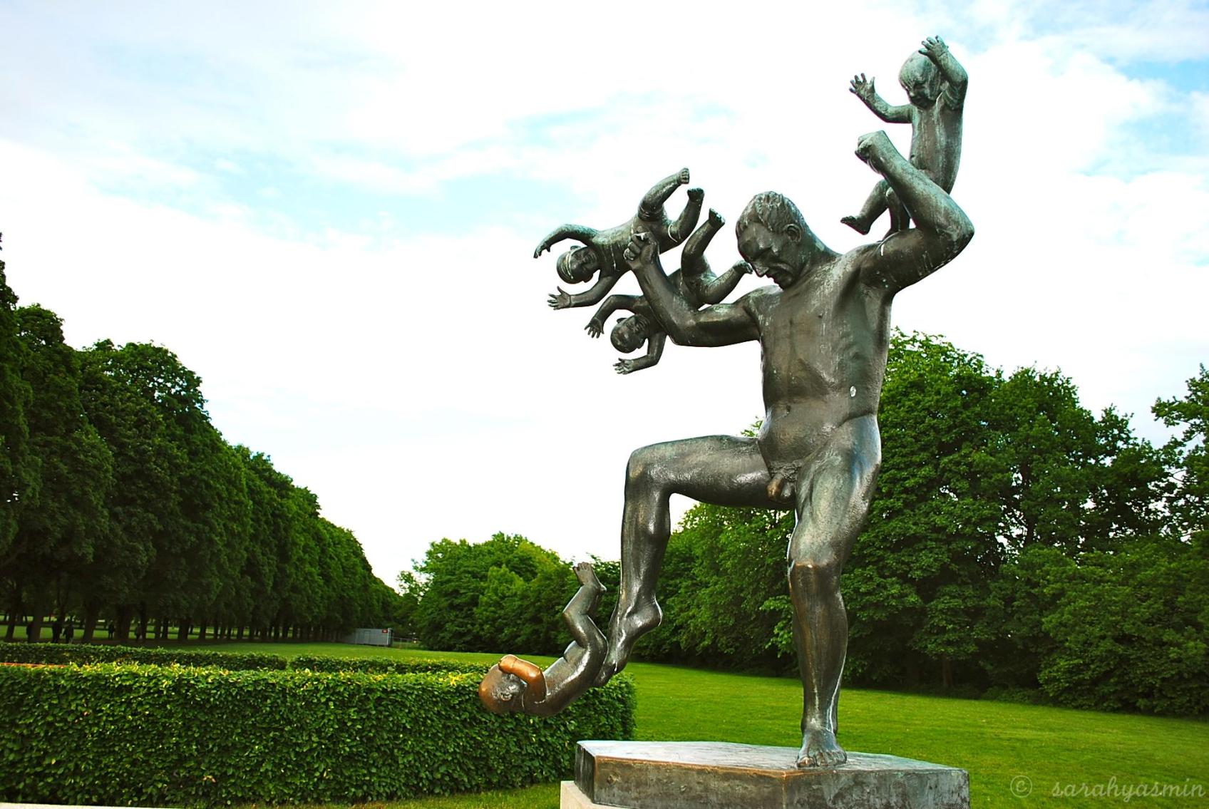 Великолепие Вигеланд парка в Осло: фантастические скульптуры и фигуры, олицетворяющие красоту и элегантность