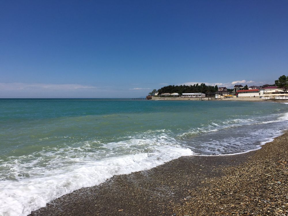 Какой пляж в дивноморском песок или галька