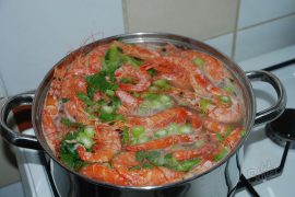 Как варить креветки