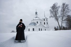 К чему снится священник – толкование сна