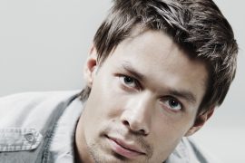 Стал Пьеха вернулся к жене